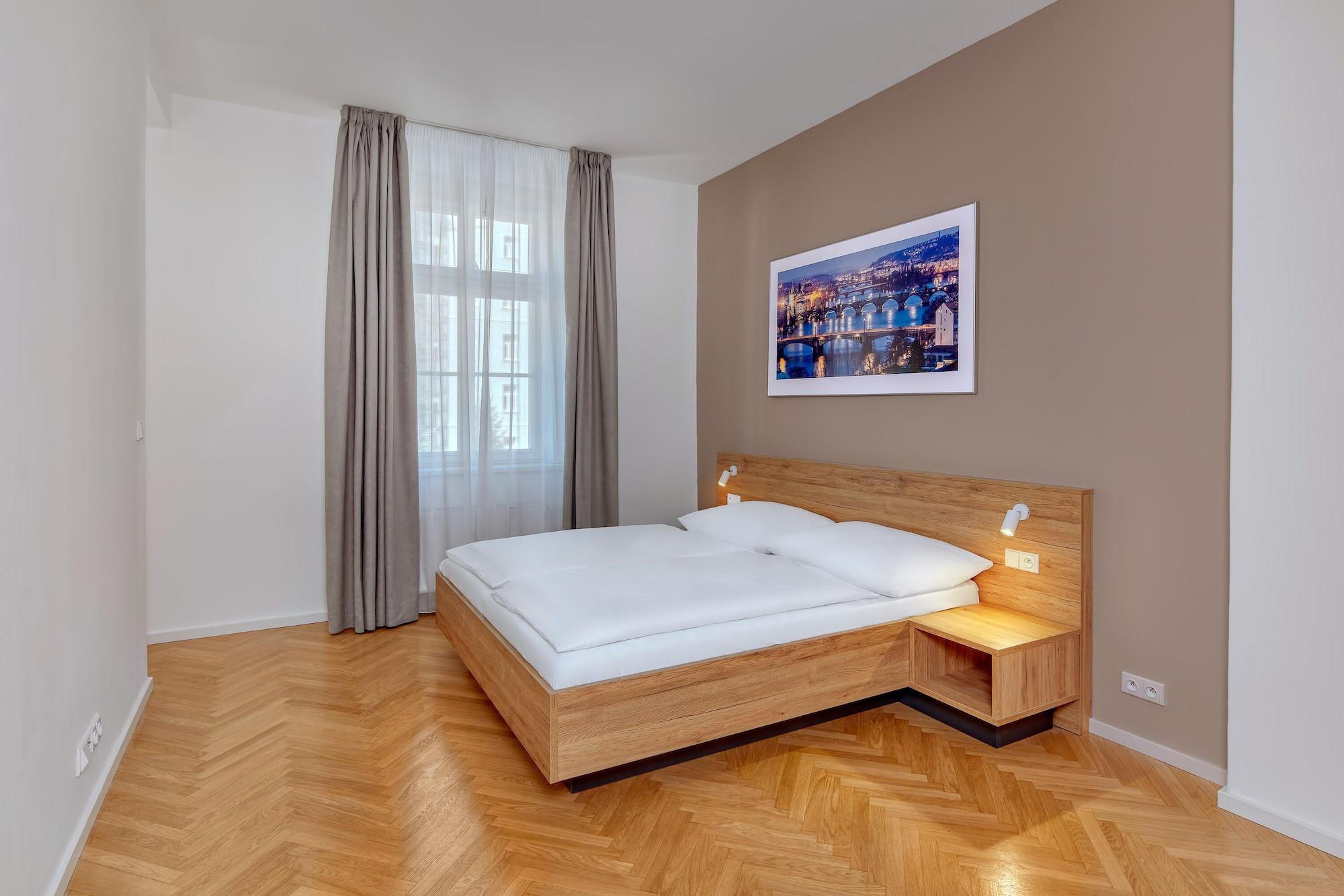 Downtown Suites Kodanska Praga Esterno foto