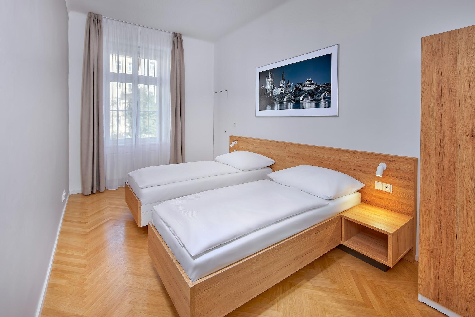Downtown Suites Kodanska Praga Esterno foto