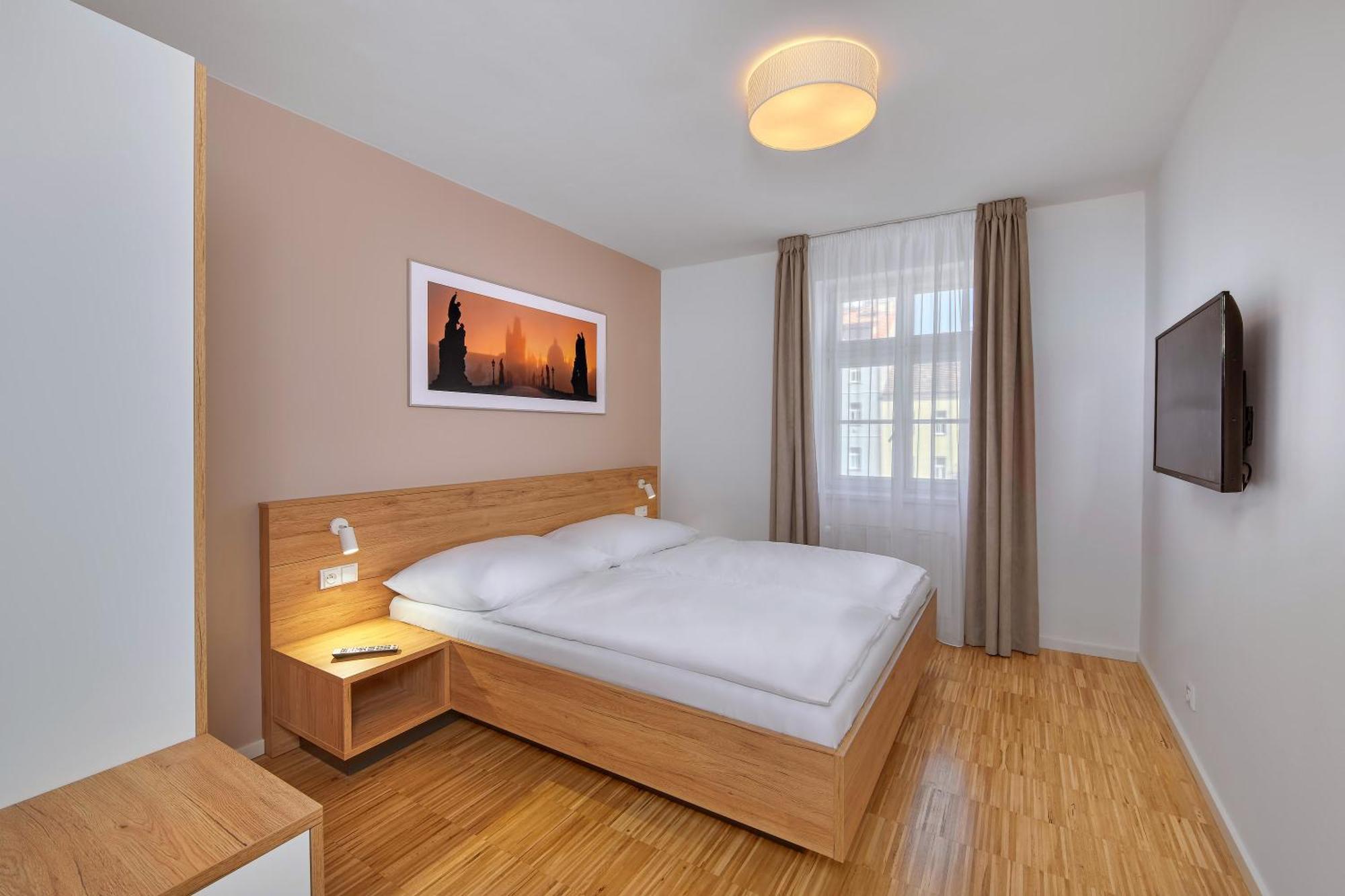 Downtown Suites Kodanska Praga Esterno foto