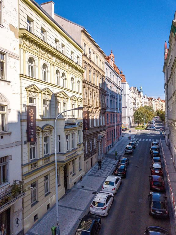 Downtown Suites Kodanska Praga Esterno foto