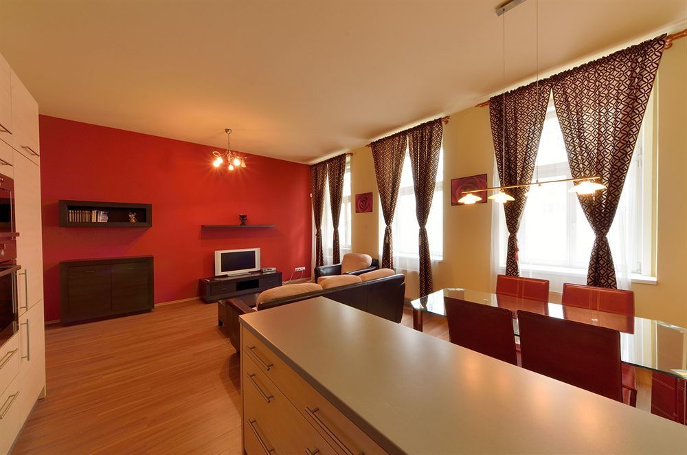 Downtown Suites Kodanska Praga Esterno foto