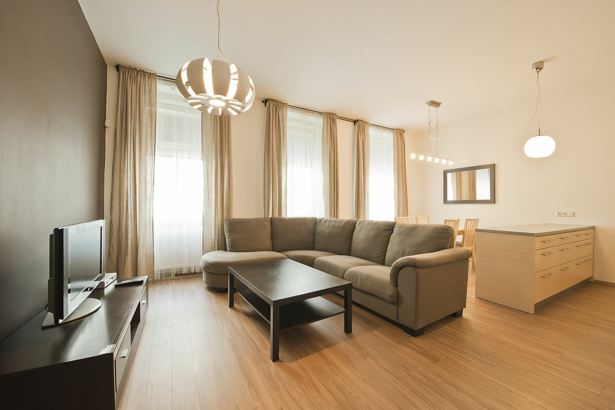 Downtown Suites Kodanska Praga Esterno foto